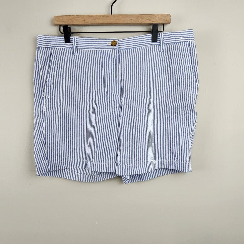 Talbots sz 12 women relaxed chino shorts blue white seersucker